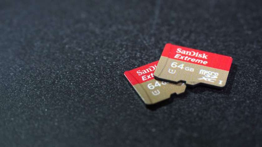 MicroSDカードのイメージ。
